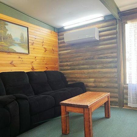 Lakes Entrance Log Cabins Exteriér fotografie